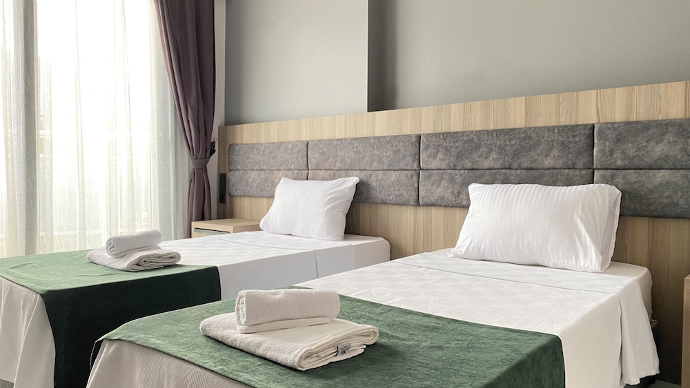 Medos hotel 24/56