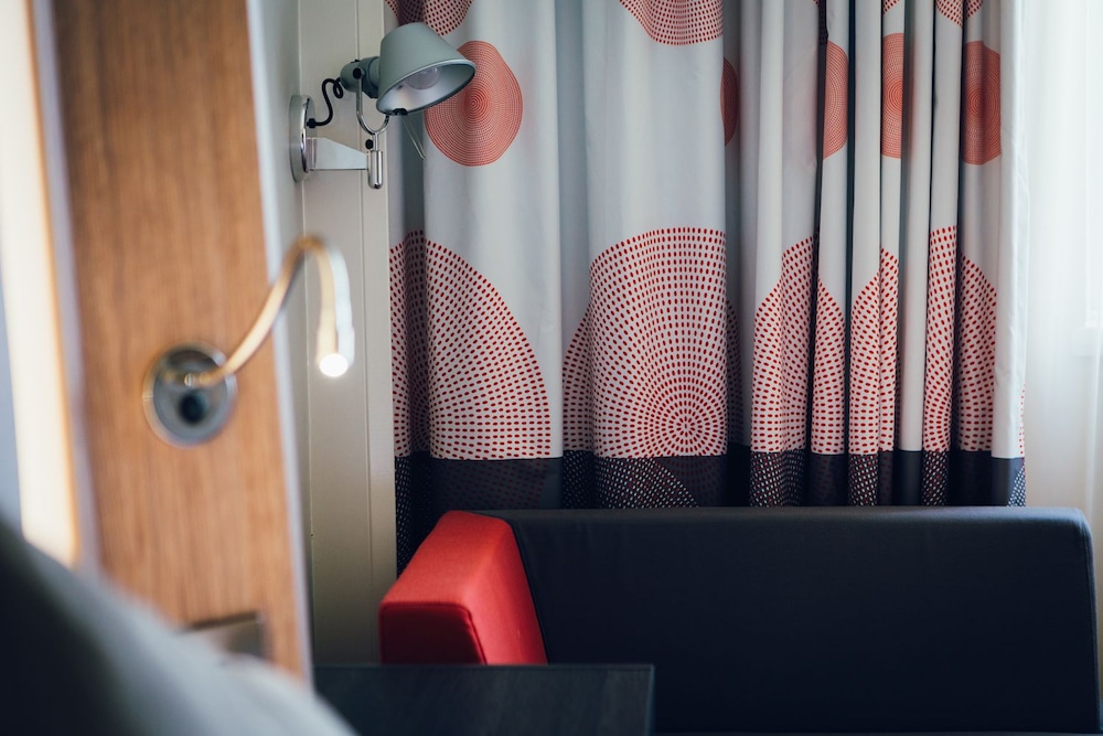 Novotel Coventry M6 J3 25/48