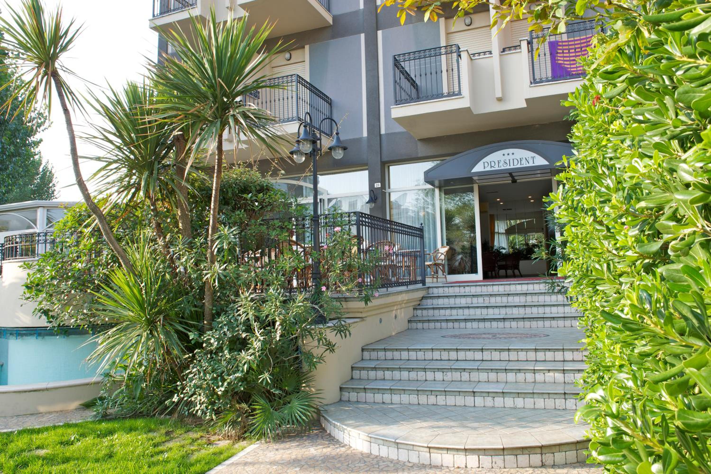 Hotel President Cattolica 48/56