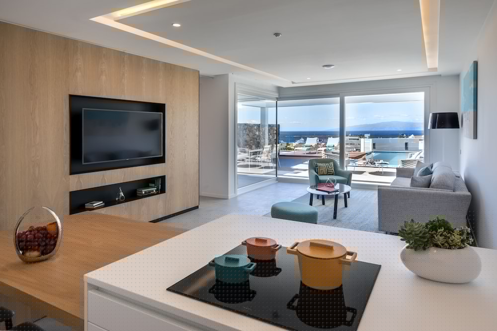 Royal Hideaway Corales Suites 48/77
