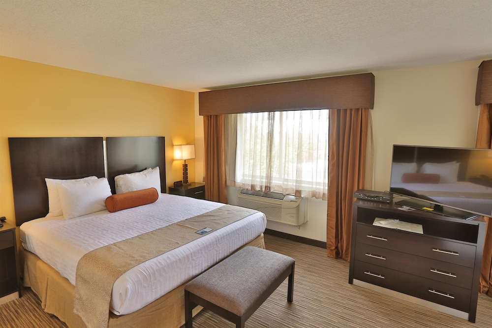 Best Western Plus The Four Corners Inn 14/69