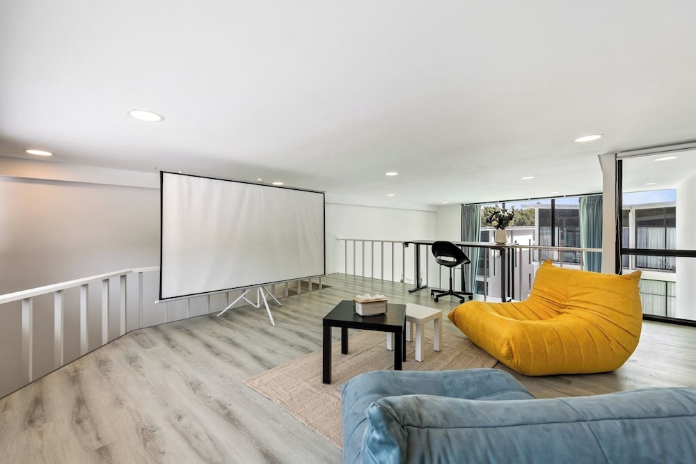 Zen Style Pool Access Townhouse 29/50
