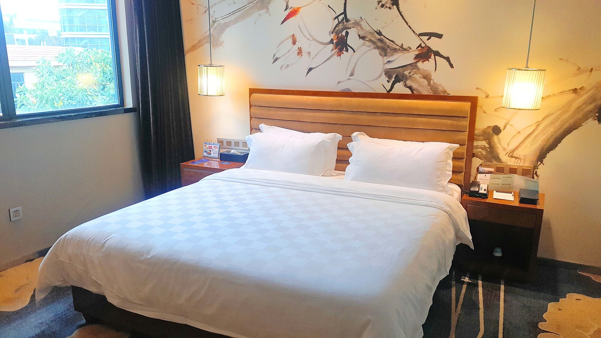 STANDARD, KING BED