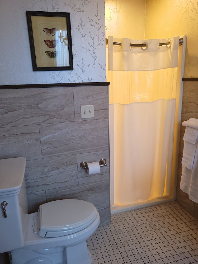 Altland House Inn and Suites 49/50