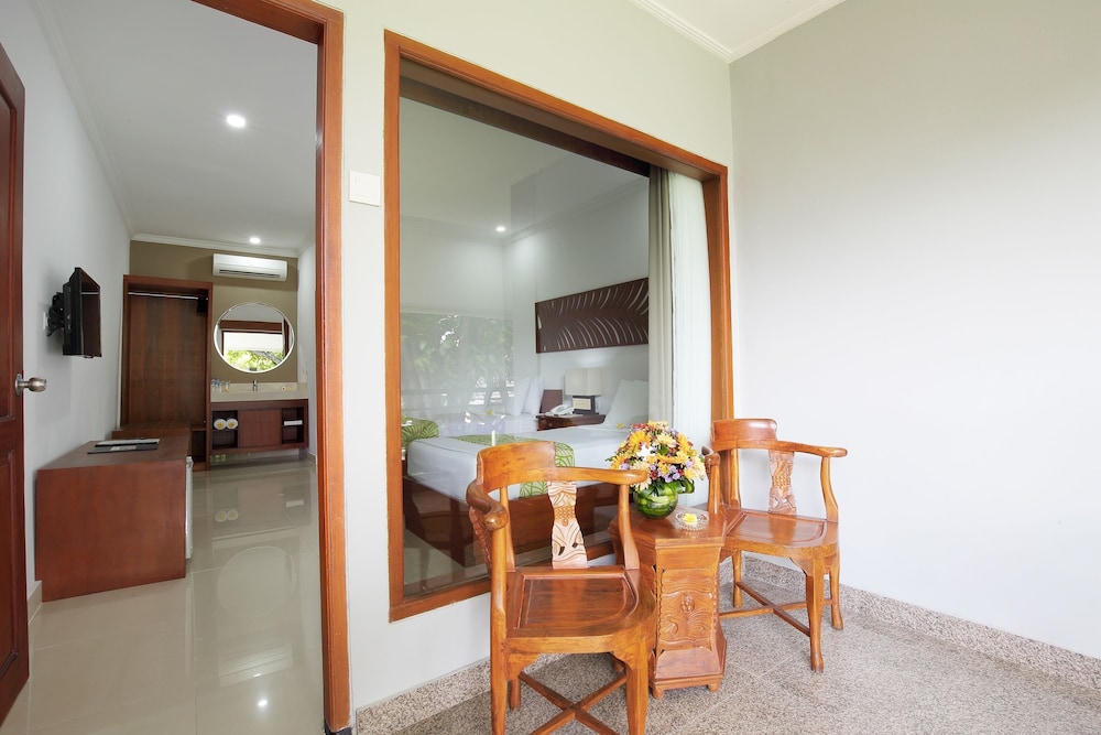 DEWI SRI HOTEL 58/70