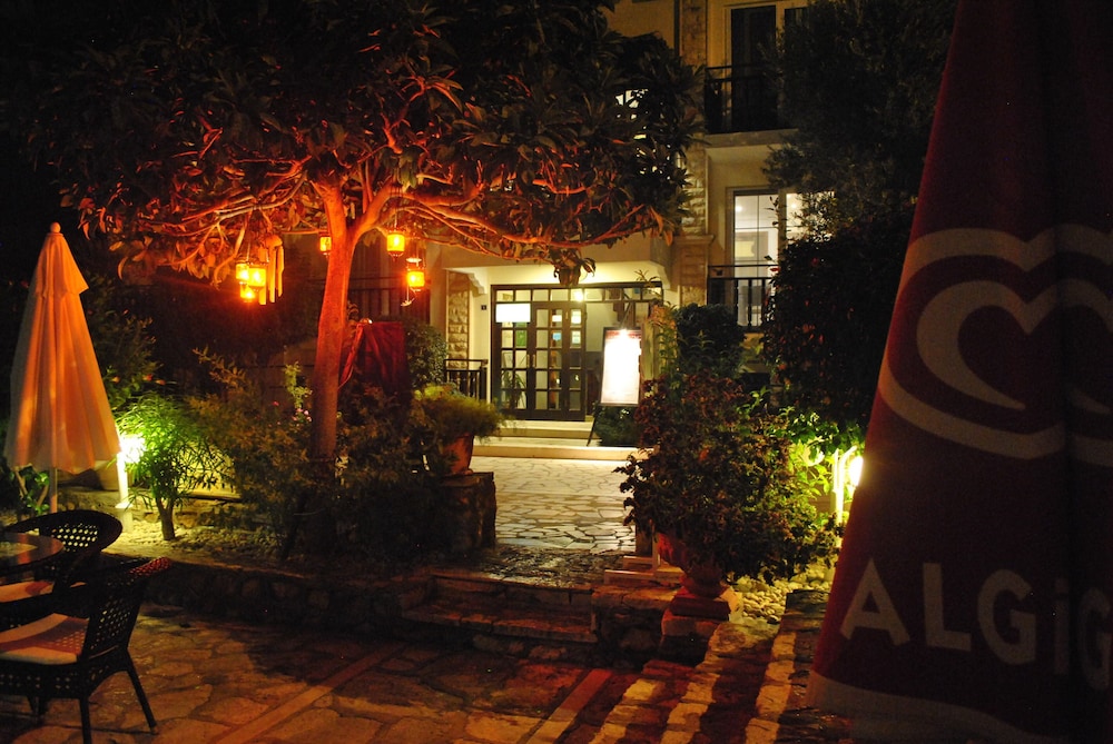 Hotel Dionysia 60/69