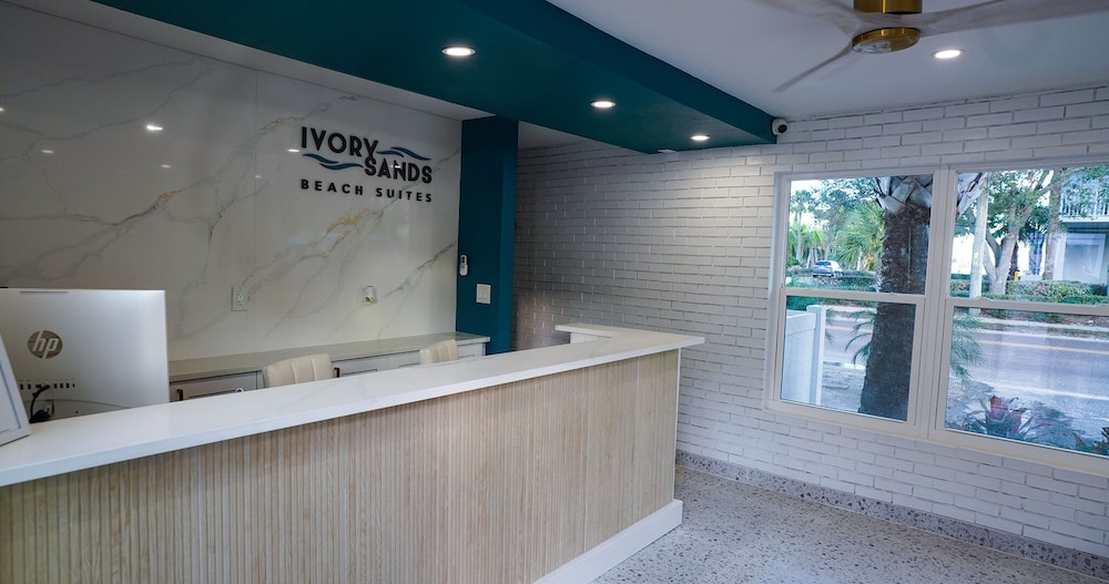 Ivory Sands Beach Suites 9/50