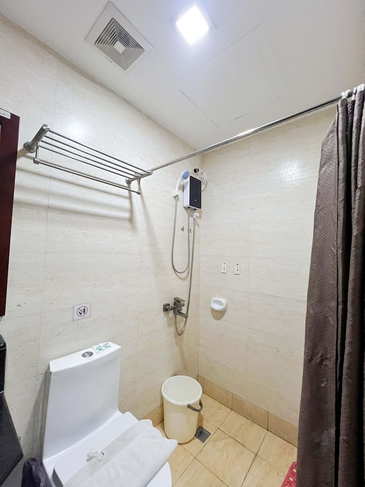 Cebu Capitol Central Hotel and Suites powered by Cocotel 46/55
