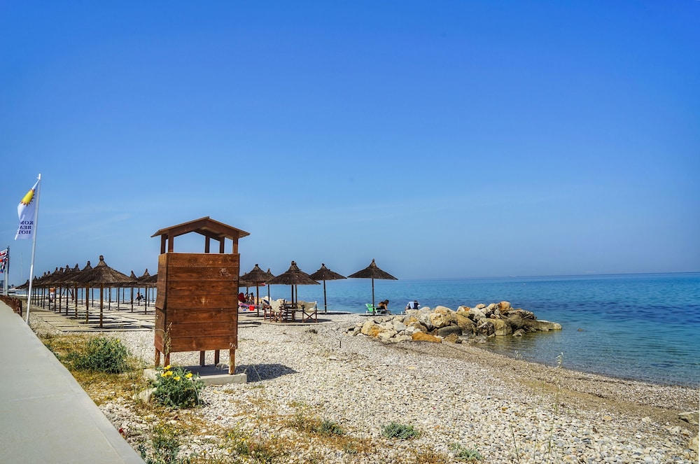 Kokkoni Beach Hotel 32/42