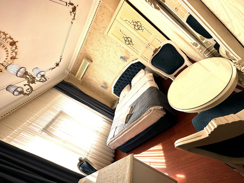 Alyon Hotel Taksim 48/56