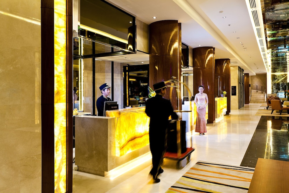 Royal Princess Larn Luang Bangkok Hotel 8/69