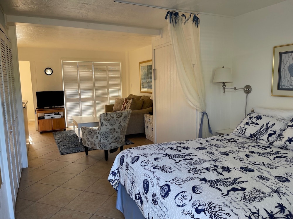 Sea Club I Beach Resort 27/66