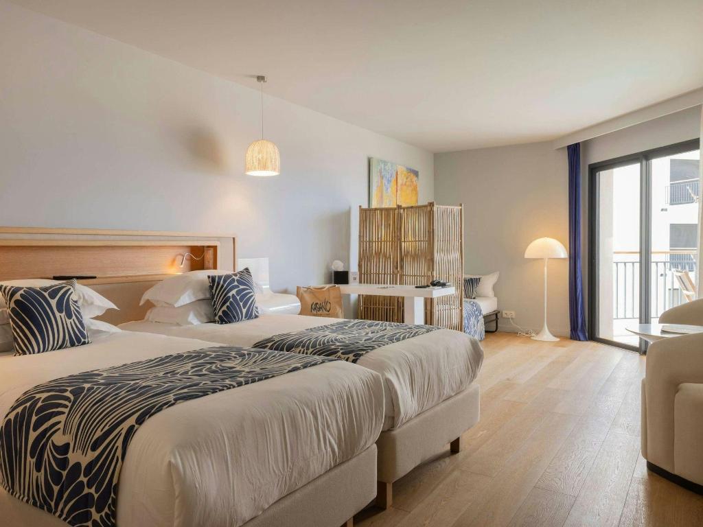 Superior, Suite, Double Bed, Pool and Sea View