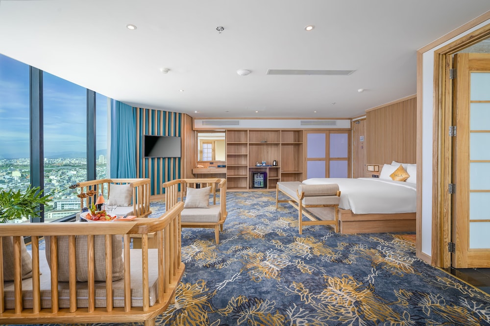 Sala Danang Beach Hotel 60/75