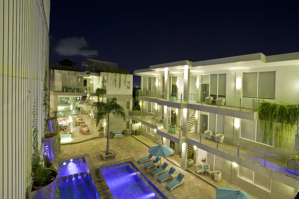 Aq Va Hotel And Villas 50/77