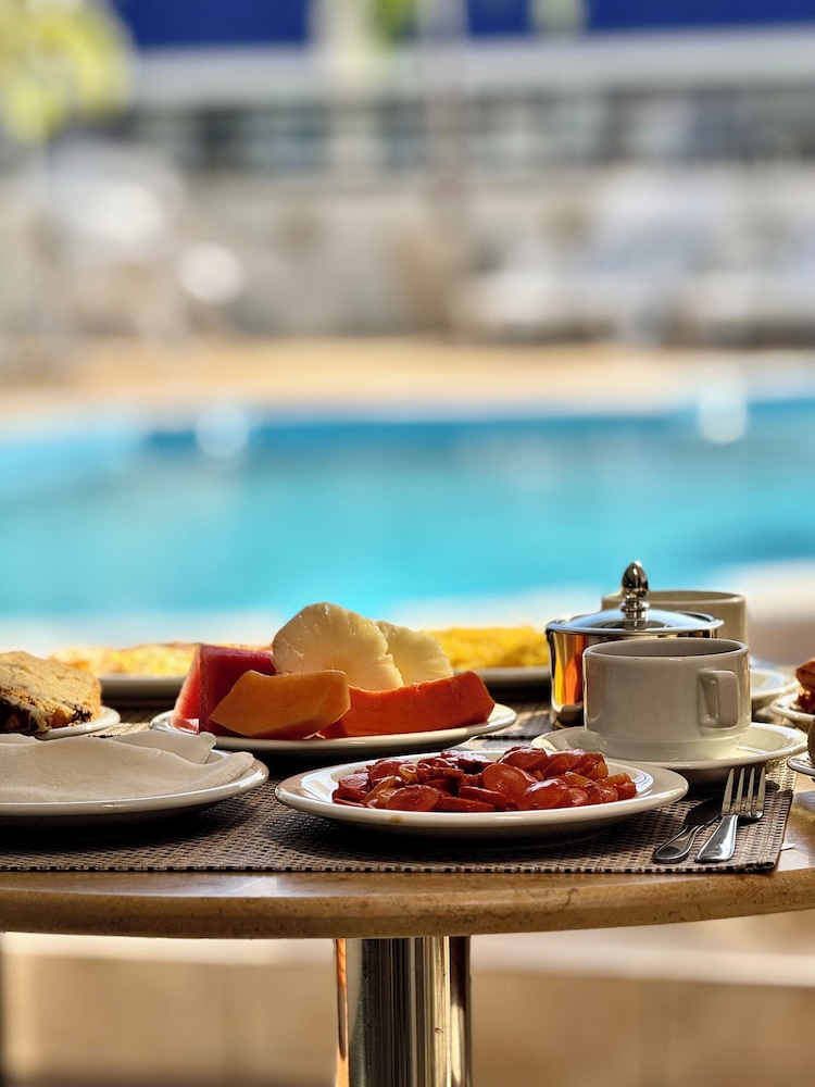 Tirol Praia Hotel Ltda 31/50