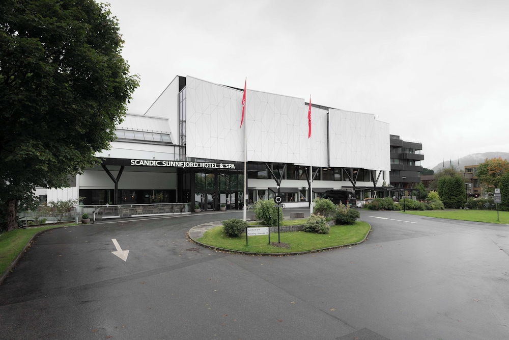 Scandic Sunnfjord Hotel and Spa 2/50