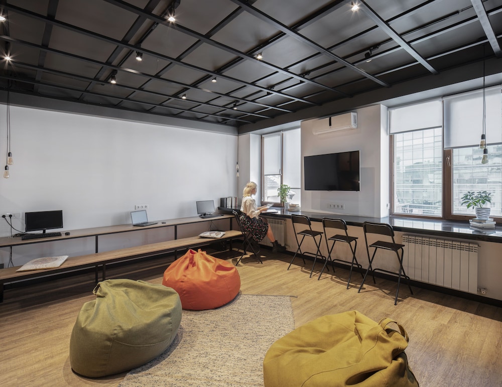 KANTAR HOTEL 33/50