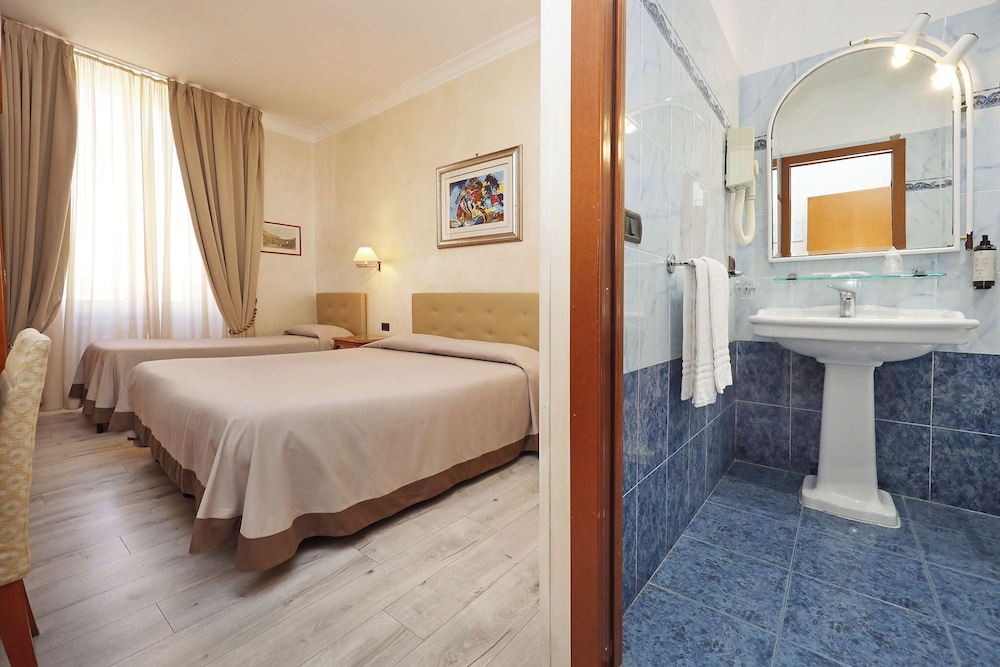 Hotel Rimini 30/56