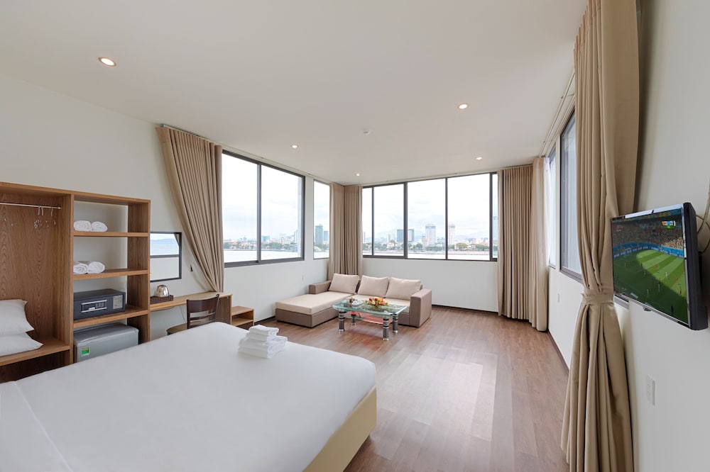Vitalis Riverside Hotel 48/65