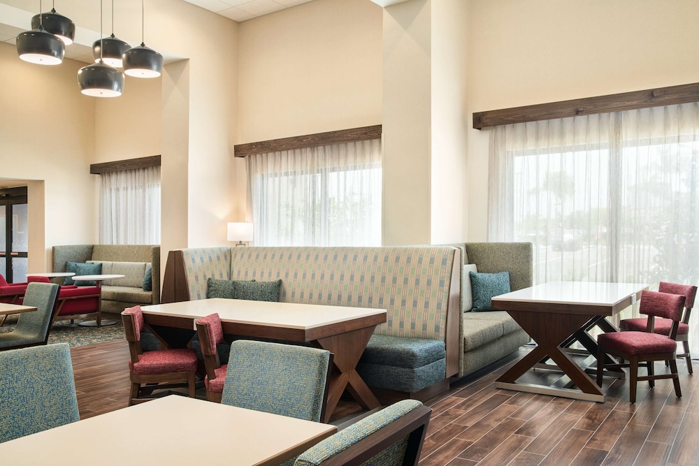 Hampton Inn Clewiston 28/46