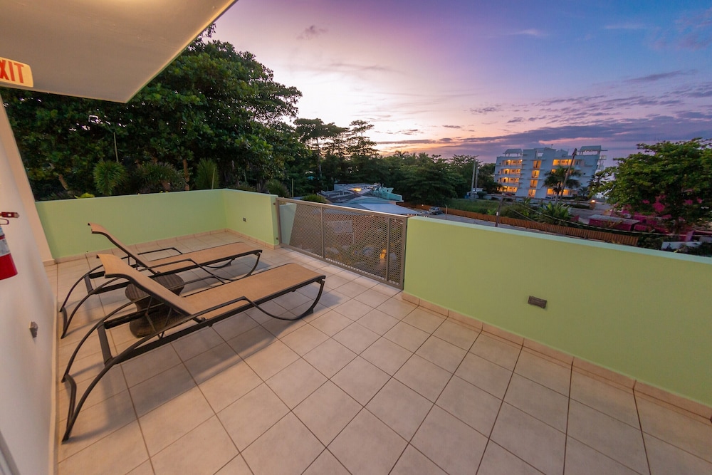 Casa Verde Hotel 43/50