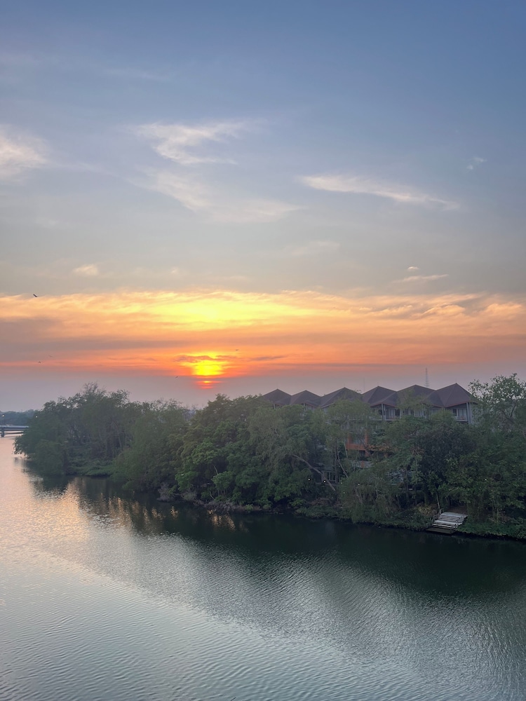 USABAI Riverside Boutique Hotel 44/49