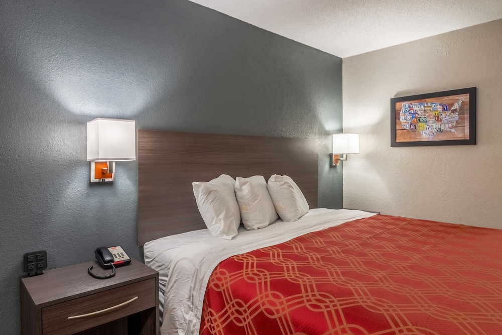 Econo Lodge East Ridge 17/36