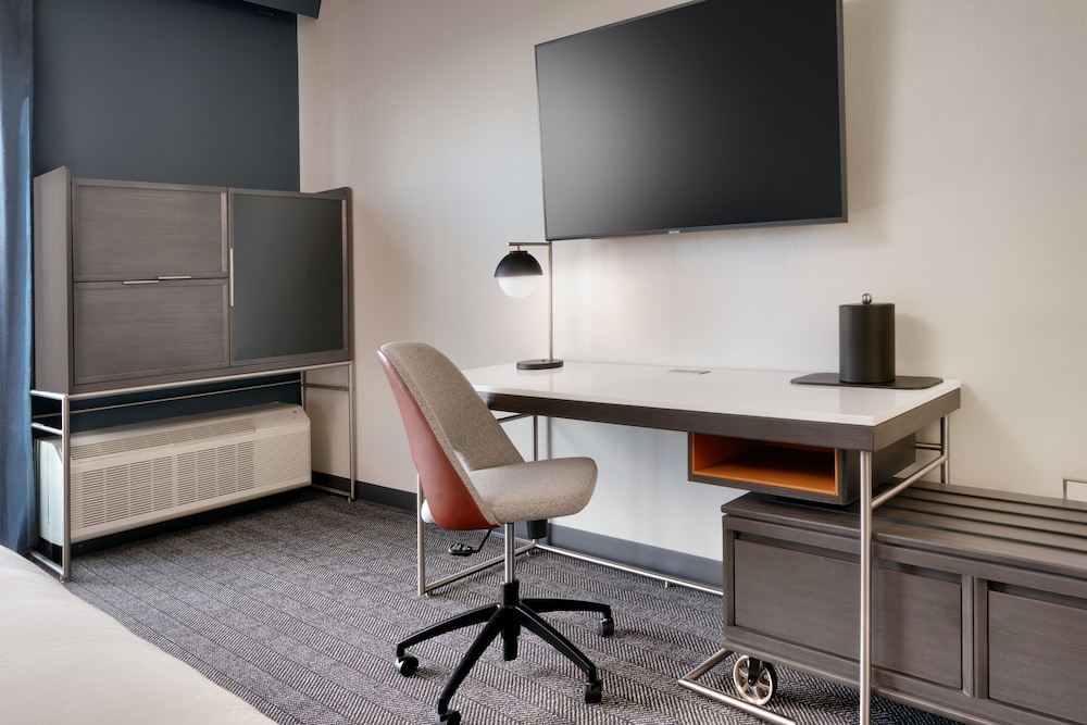 Courtyard by Marriott Ames 17/18
