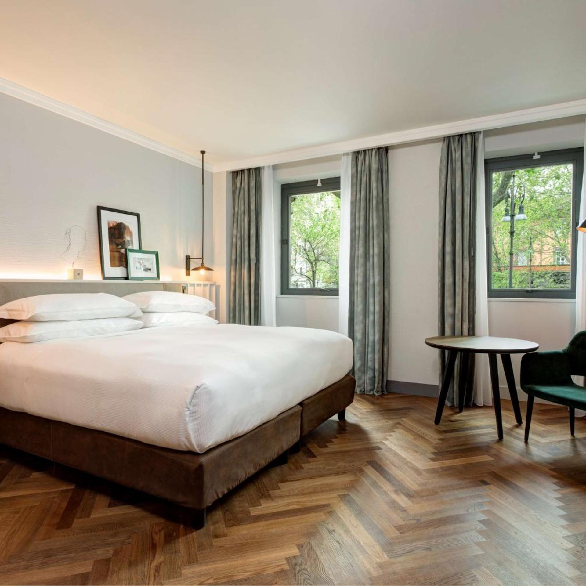 Room, King Bed, Accessible