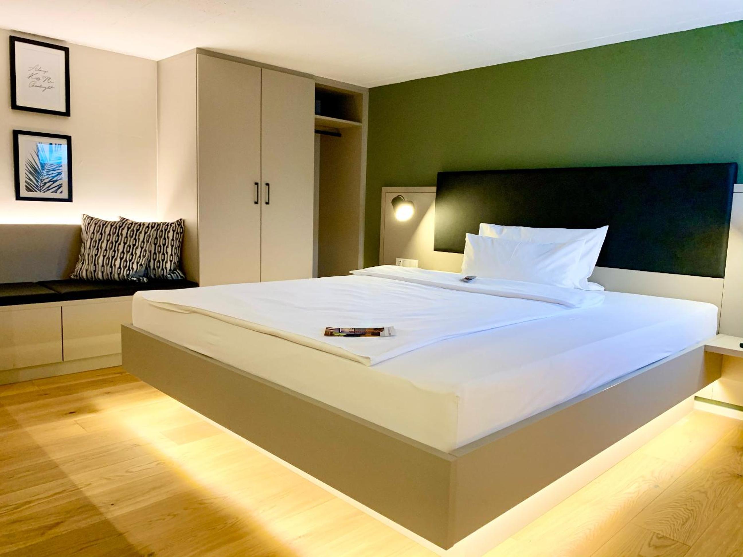 Penthouse, Apartment, Queen Bed, Sofa