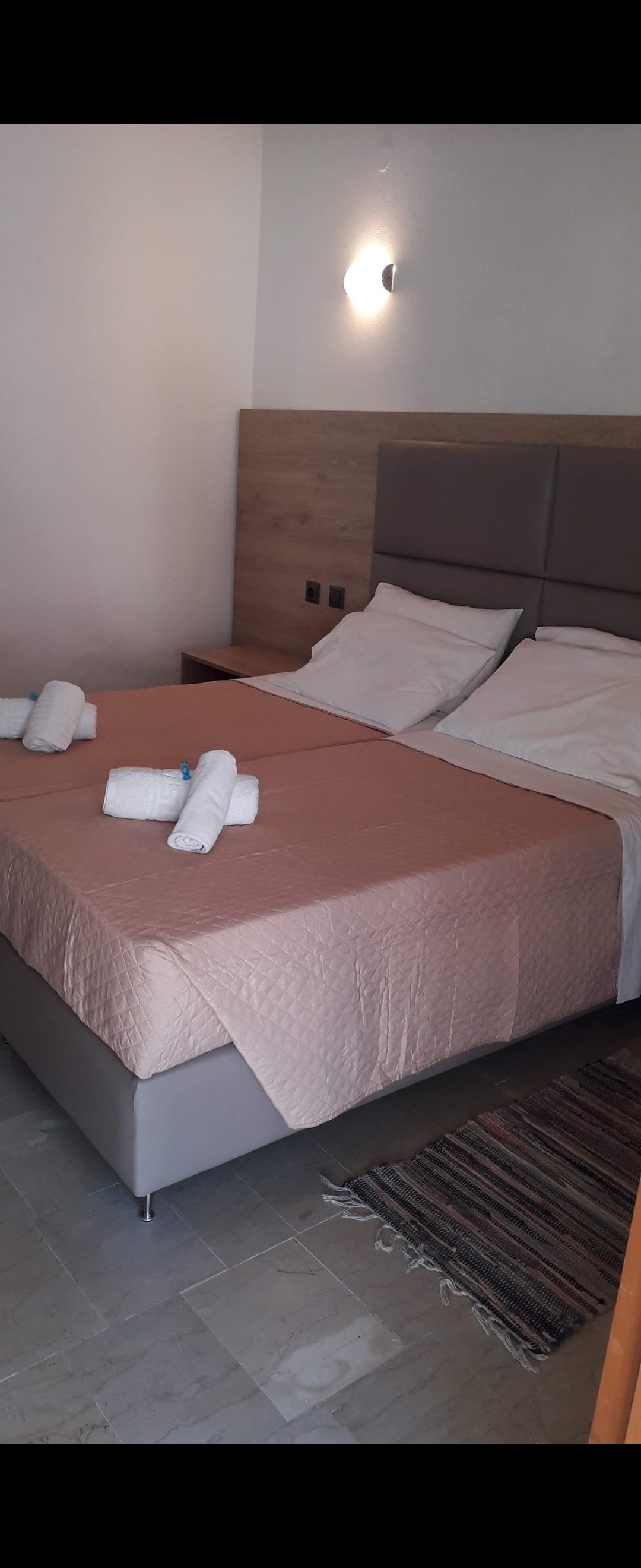 PENSION NYCHTERIDA 8/49