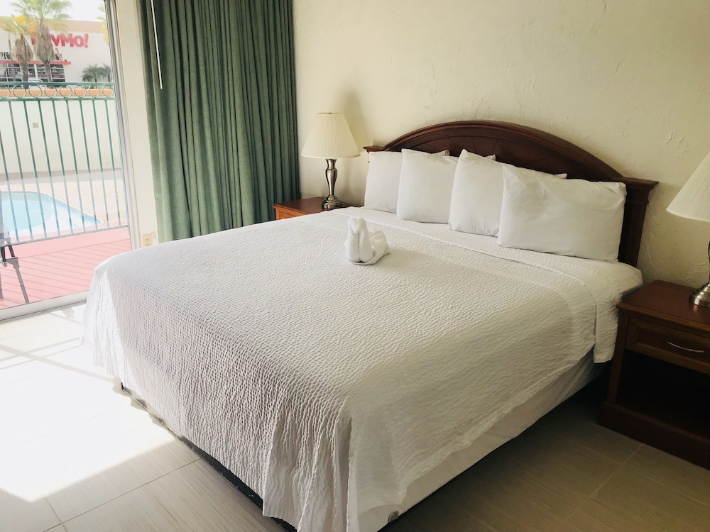 America S Best Value Inn San Diego Loma Lodge 14/27