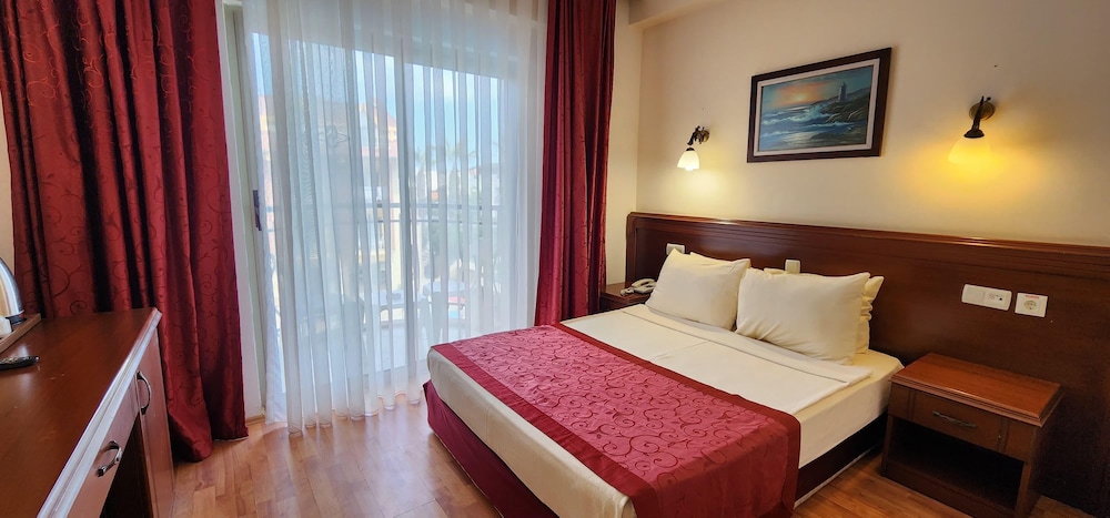 STANDARD, DOUBLE OR TWIN BED