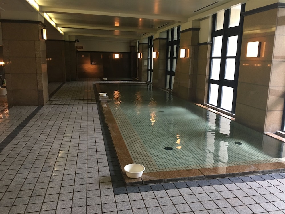 Nanki Shirahama Resort Hotel (ex Asahi Resort Hotel Shirahama) 20/39