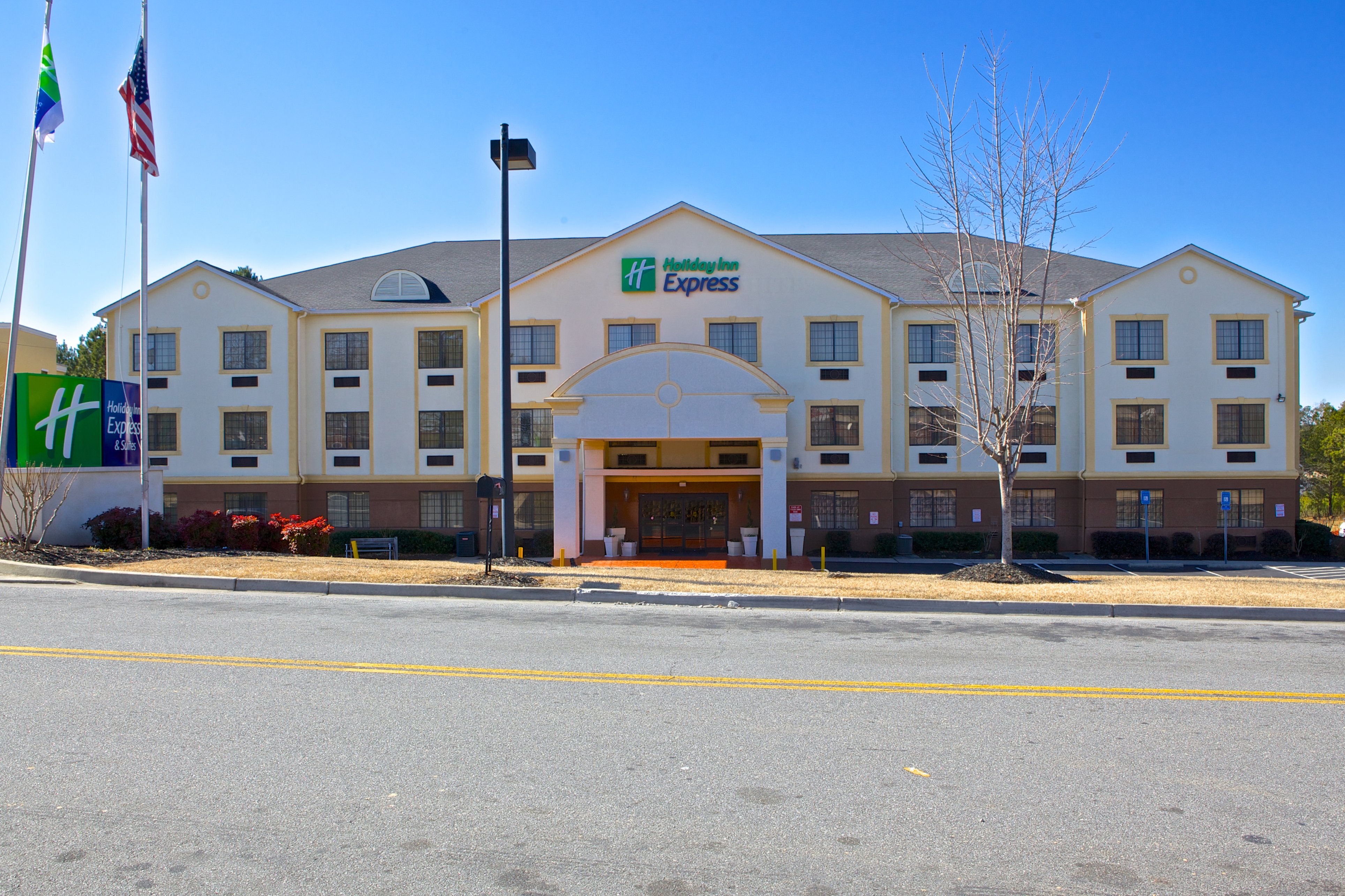 Holiday Inn Express Hotel and Suites ACWORTH - KENNESAW NORTHWEST 63/70
