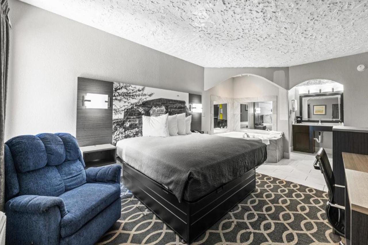 Super 8 by Wyndham Norman West 13/16