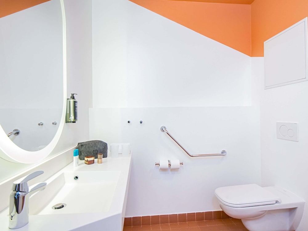 ibis Styles Toulon Centre Port 45/48