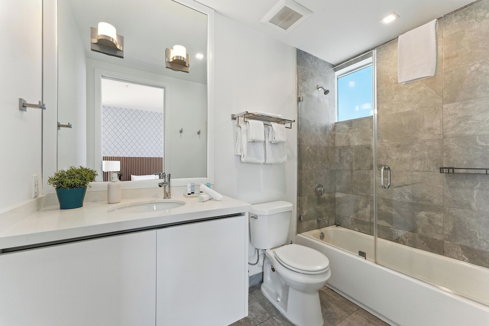 Vhc Luxury Apartments 63/67