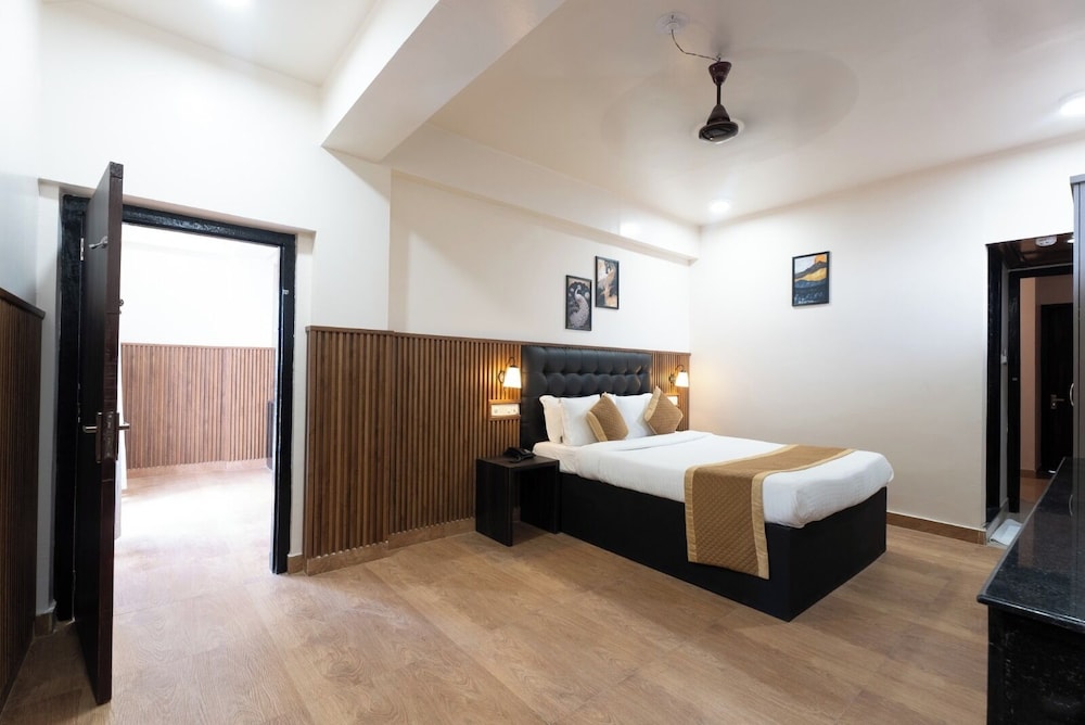 Hotel Mainak 13/36