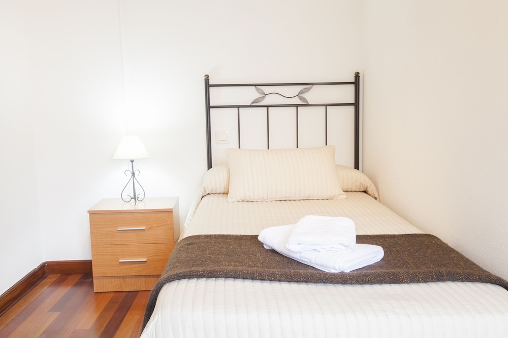 Apartamentos Alday 16/76