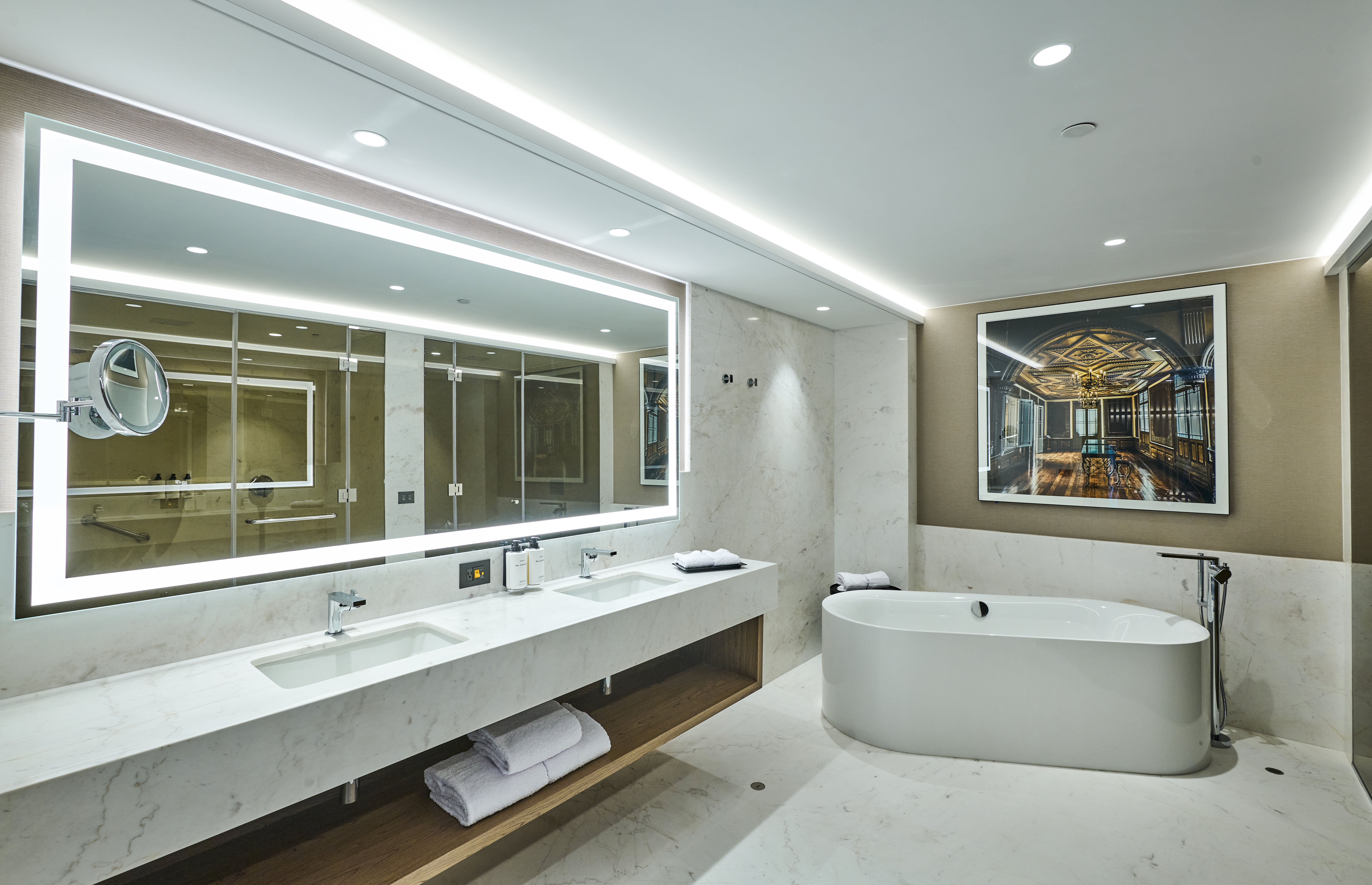 جناح جونيور بسرير كينج بإطلالة على البحر بمنطقة جلوس، InterContinental Hotels REAL LIMA MIRAFLORES 10/10