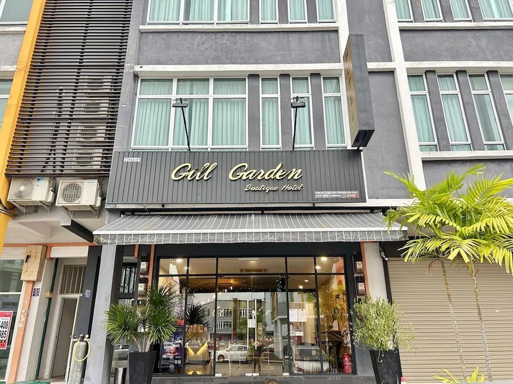 Collection O Malacca Near St John's Fort Formerly Gill Garden in MALACCA CITY