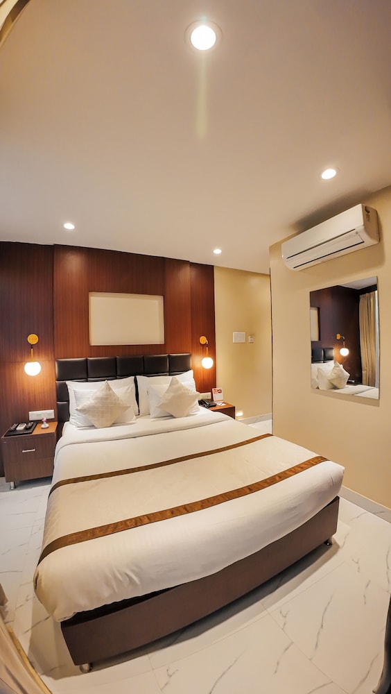 1 BEDROOM, STANDARD, DOUBLE BED, SMOKING