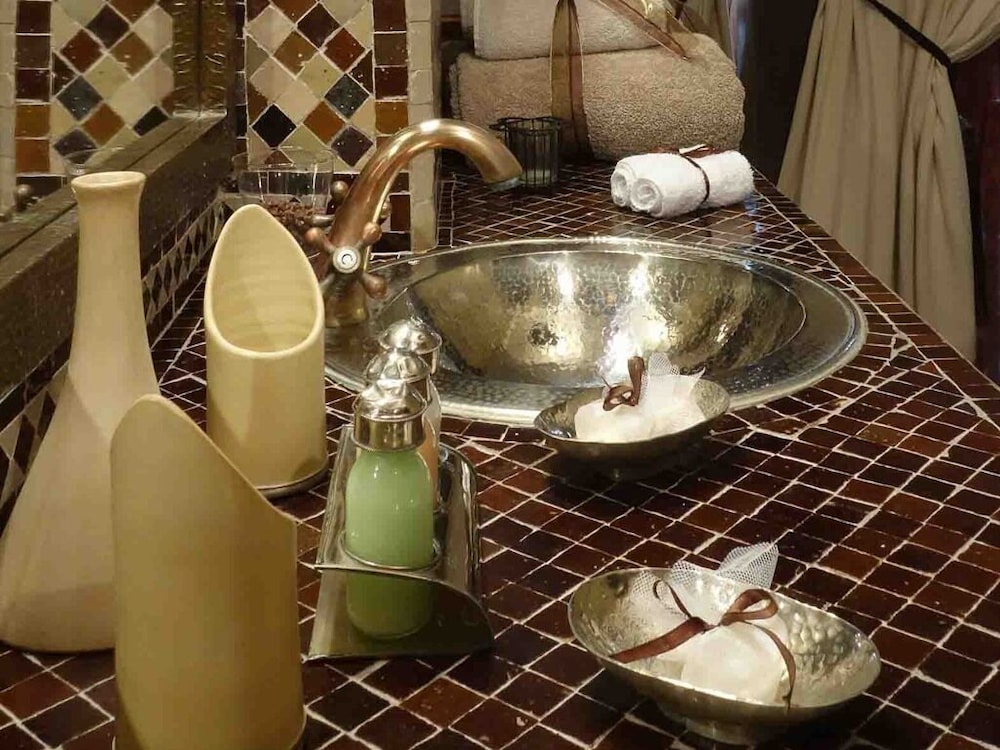 Riad Turquoise 81/81