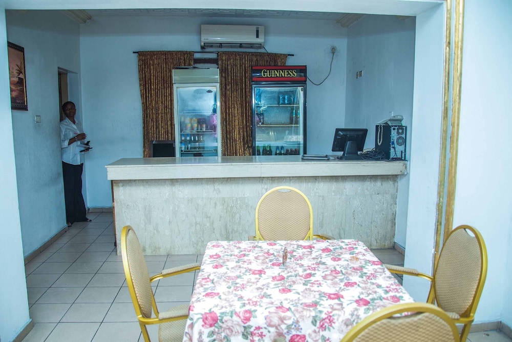 Muriela Hotels 8/45
