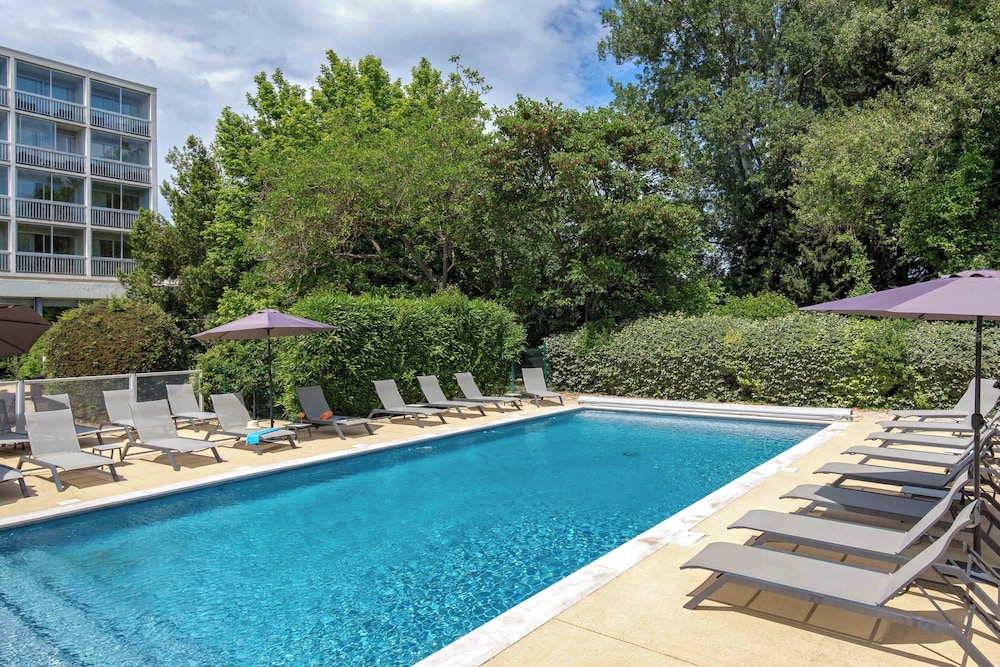 ibis Cavaillon Luberon 68/72