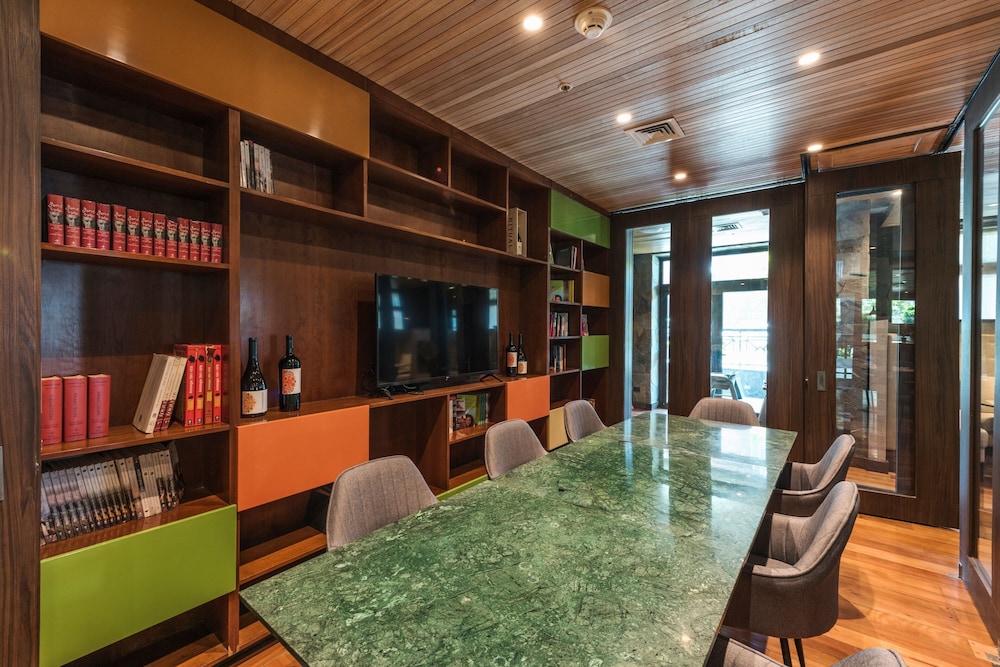 Hotel Courtyard by Marriott Puerto Montt 40/65