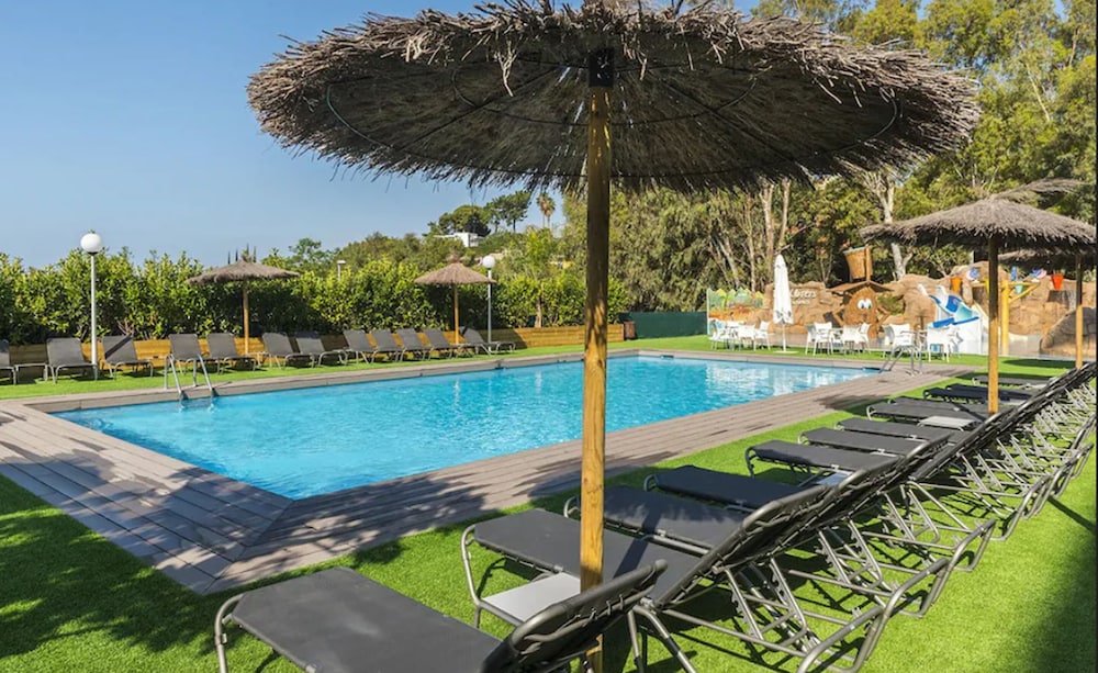 Els Llorers Apartamentos in LLORET DE MAR