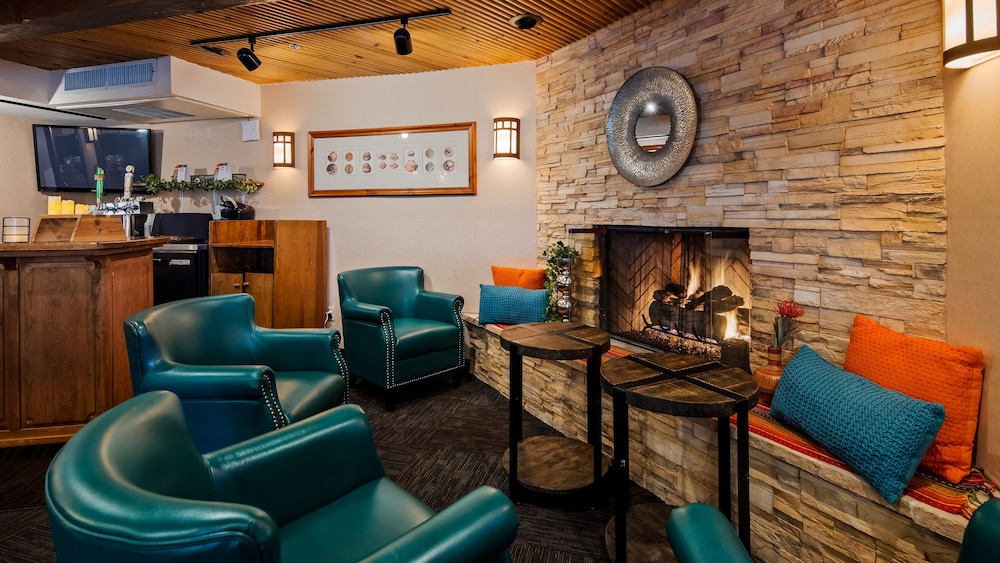 Inn at Santa Fe, SureStay Collection by Best Western 24/41